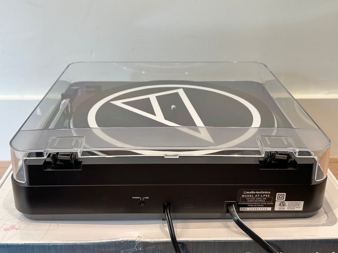 Audio-Technica AT-LP60BK Audio Technica Turntable Record Player EXCELLENT