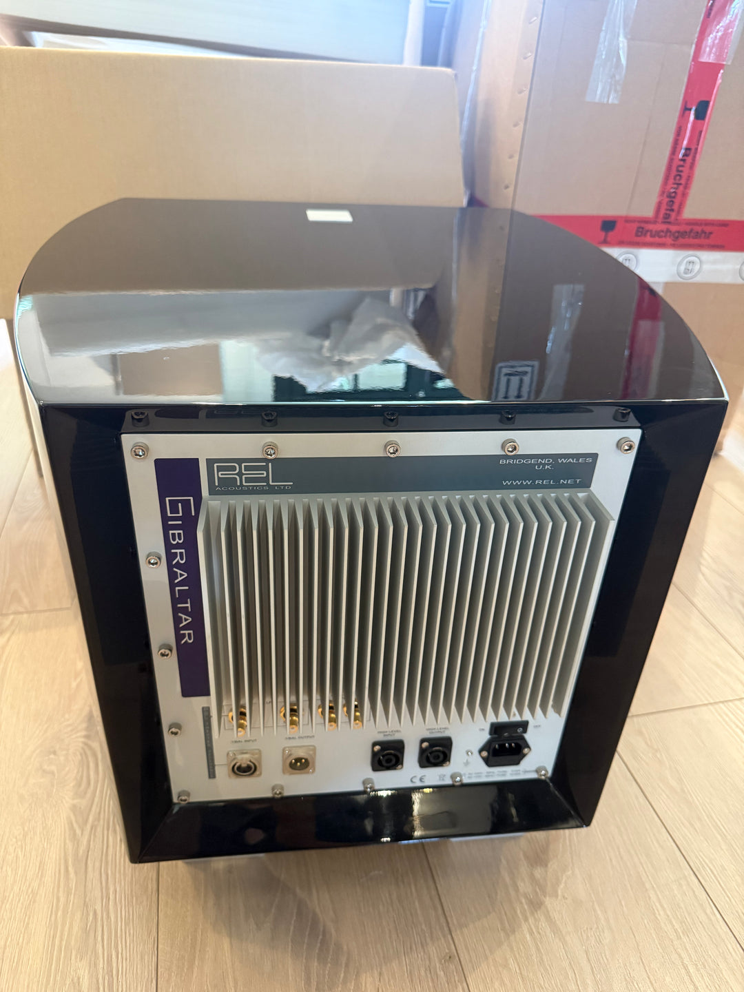 REL Acoustics G1 MKI Subwoofer in Gloss Black EXCELLENT