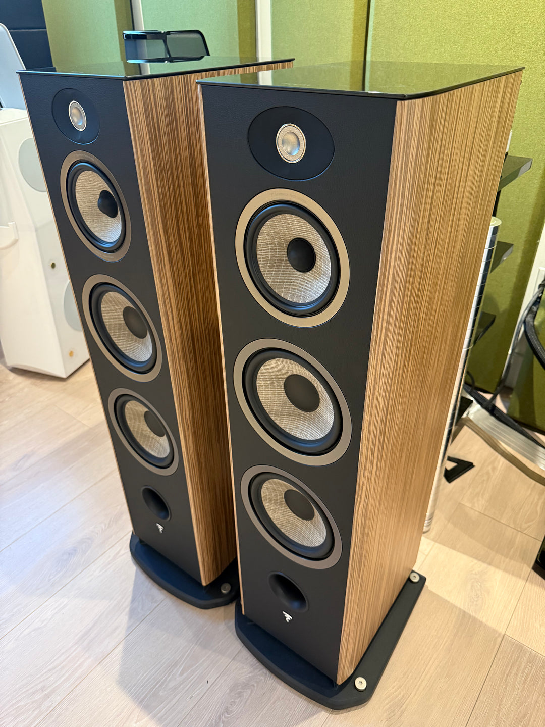 Focal Aria 948 in Prime Walnut EXCELLENT
