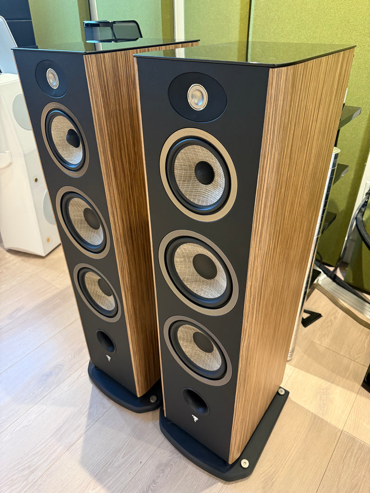 Focal Aria 948 in Prime Walnut EXCELLENT
