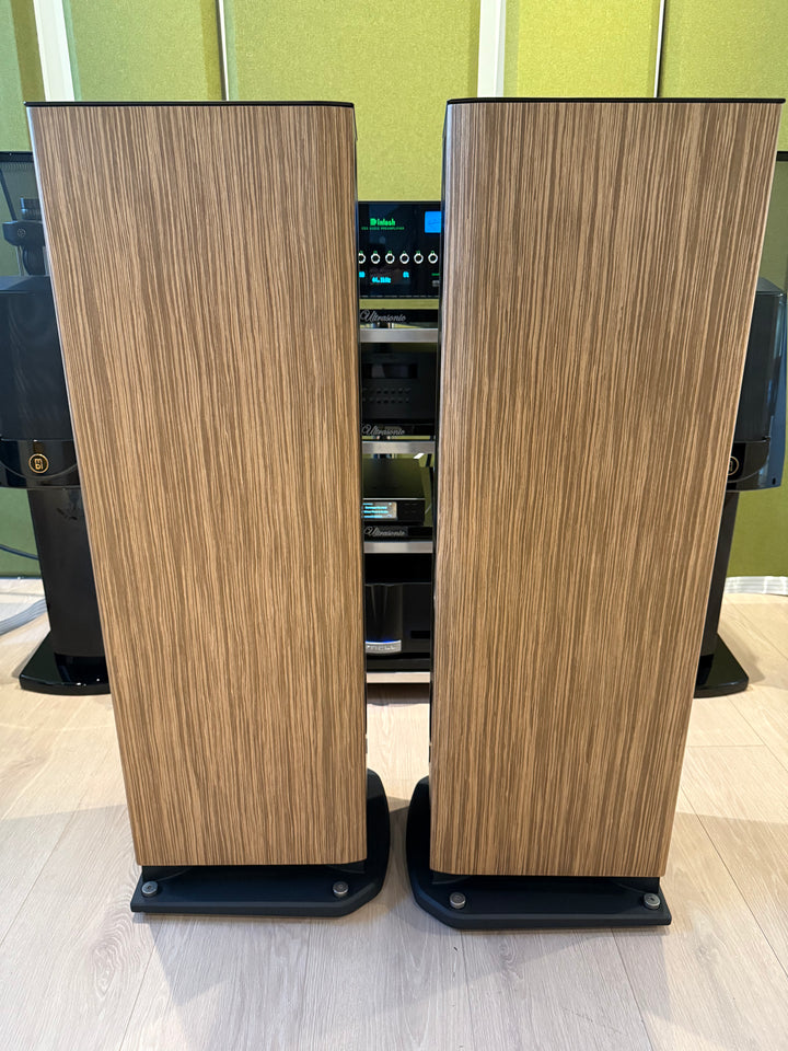 Focal Aria 948 in Prime Walnut EXCELLENT