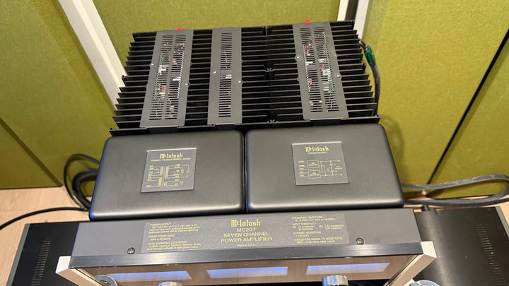 McIntosh MC207 7-Channel Home Theather Amplifier VERY GOOD