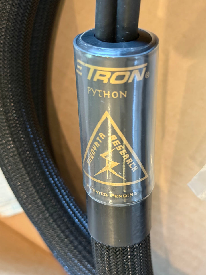 Shunyata Research E-tron Python Speaker Cables Pair with Gold Spade Connectors  3M Serial 4714 & 4715 MINT