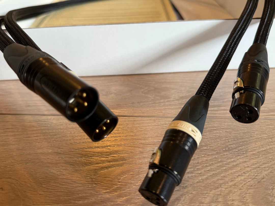 Shuynata Research E-tron Python XLR 1M Interconnect Cables Pair Serial 5755 & 5756 MINT