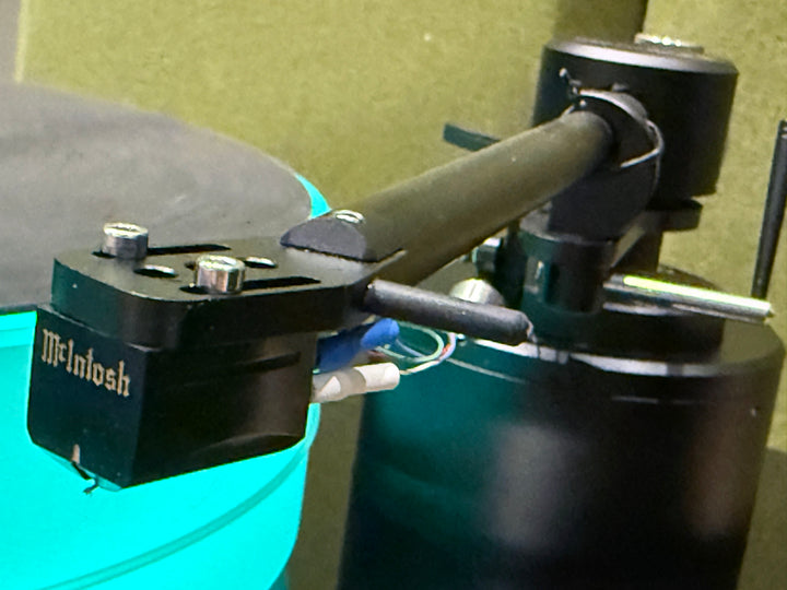 McIntosh MT10 MT-10 Precision Turntable Moving Coil Cartridge, Cover, & Original Box EXCELLENT