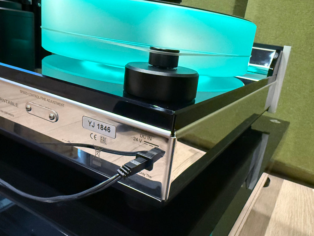 McIntosh MT10 MT-10 Precision Turntable Moving Coil Cartridge, Cover, & Original Box EXCELLENT