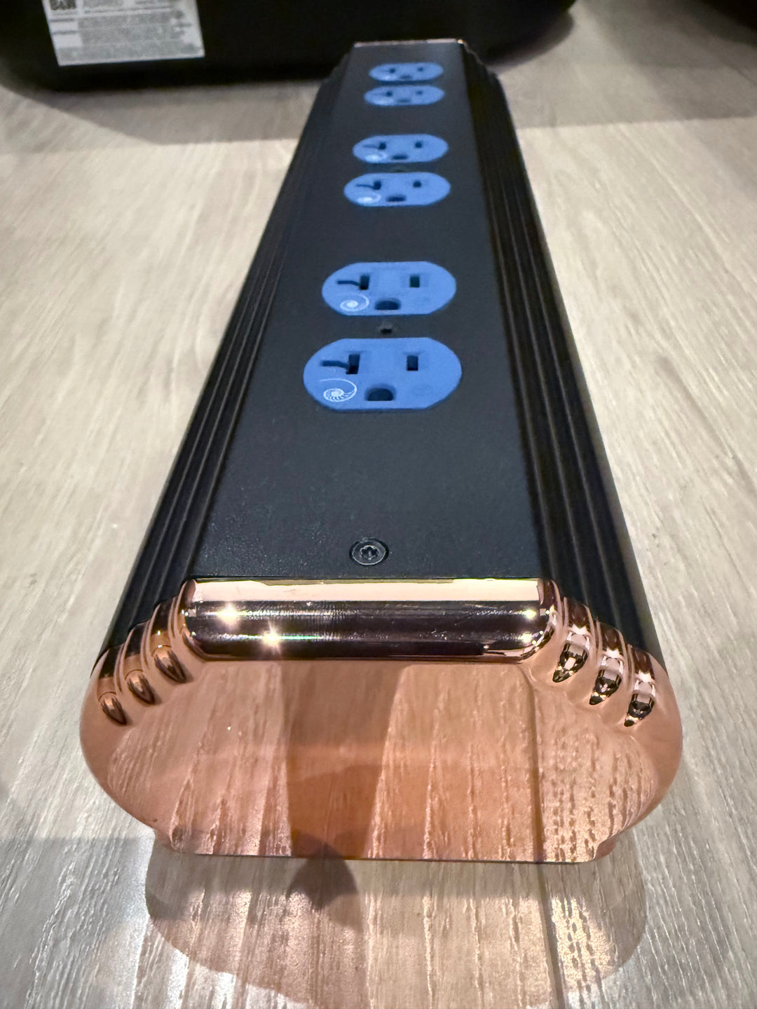 Cardas Audio Nautilus US 110V 20 Amp Power Strip EXCELLENT