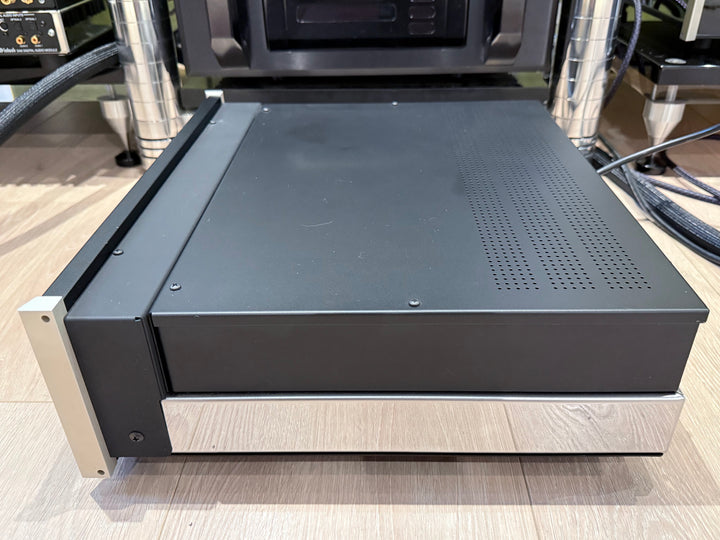 McIntosh MCD550 SACD / CD Player EXCELLENT