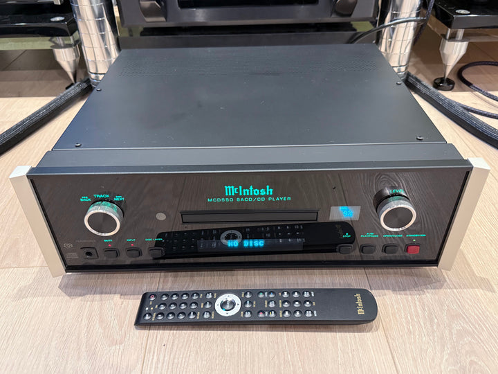 McIntosh MCD550 SACD / CD Player EXCELLENT