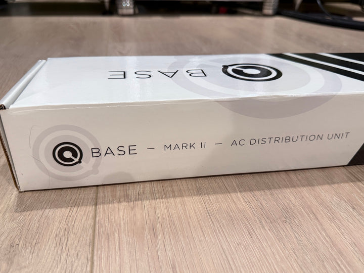 Nordost Q Base Mark II AC Distribution Unit 20 Amp w Box EXCELLENT