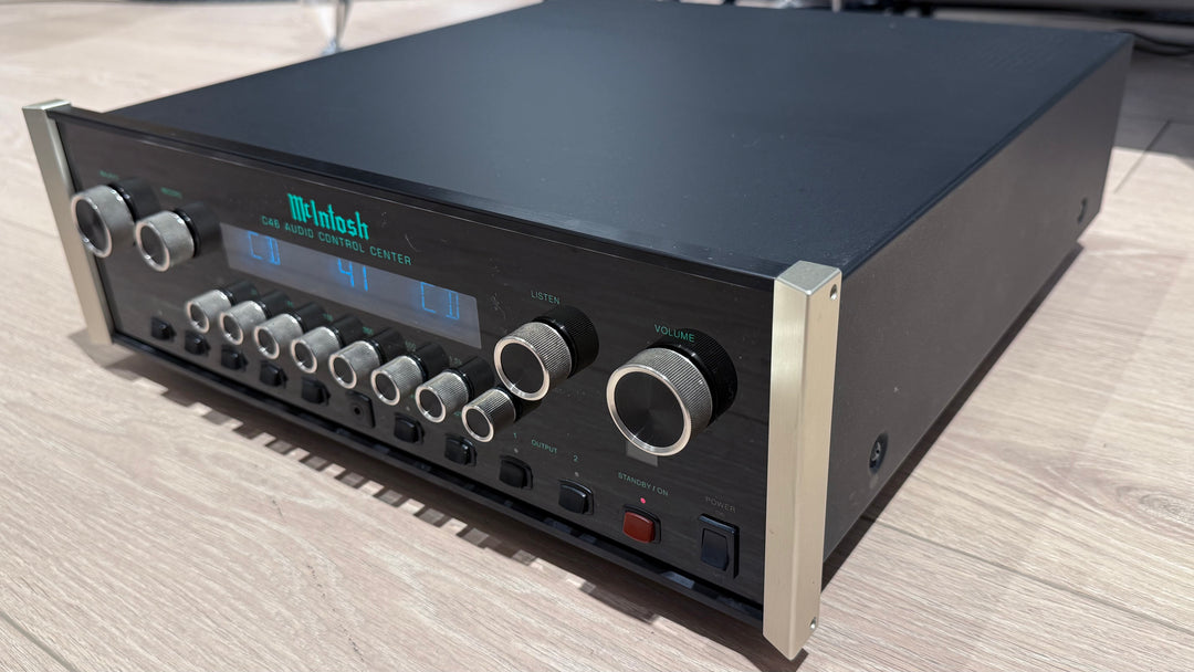 McIntosh C46 2-Channel Solid State Audio Control Center 220V EXCELLENT
