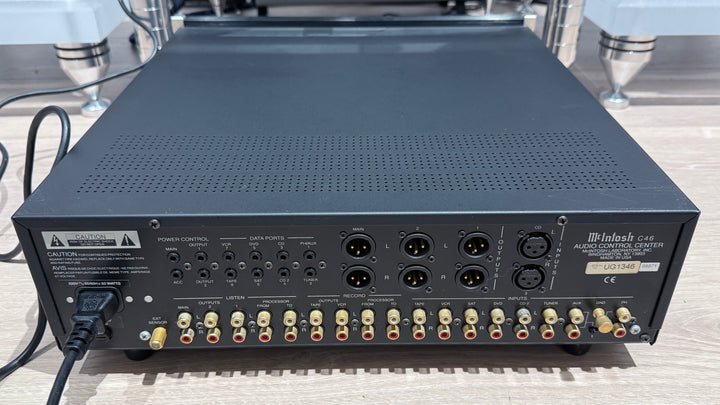 McIntosh C46 2-Channel Solid State Audio Control Center 220V EXCELLENT