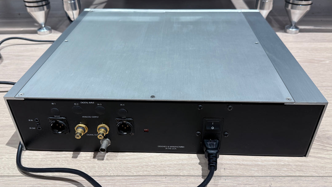 Wadia 302 CD Player Transport with Remote 220V EXCELLENT