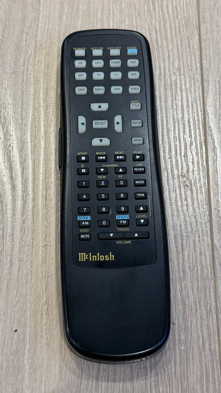 McIntosh C46 2-Channel Solid State Audio Control Center 220V EXCELLENT