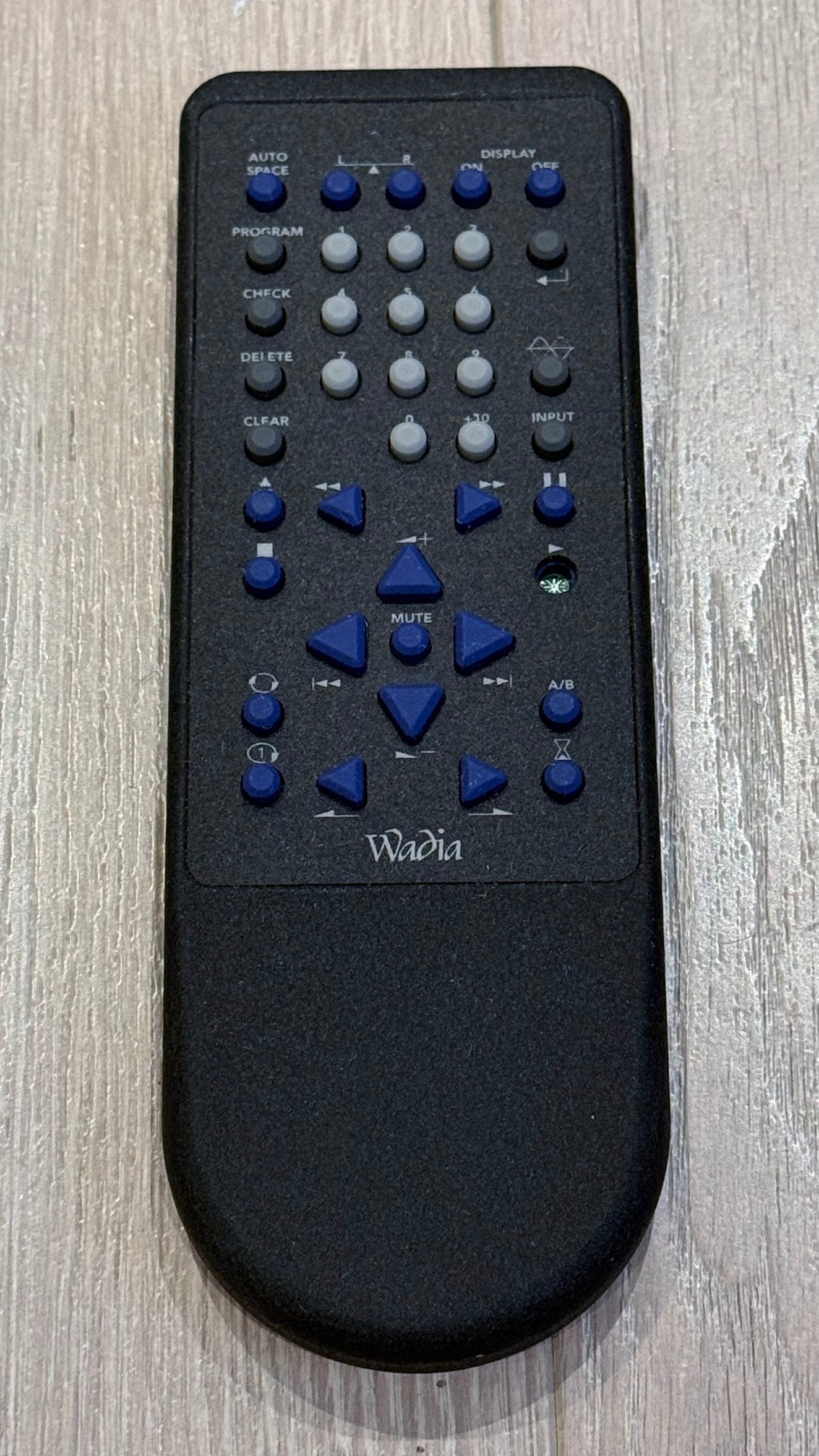 Wadia 302 CD Player Transport with Remote 220V EXCELLENT – 3mA