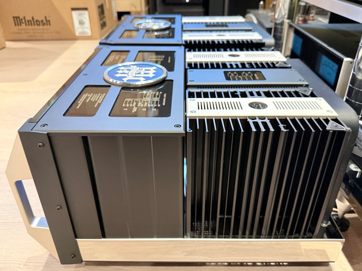 McIntosh MC1.25KW 75th Anniversary Monoblock Mono Amplifiers w Box & Manual MINT