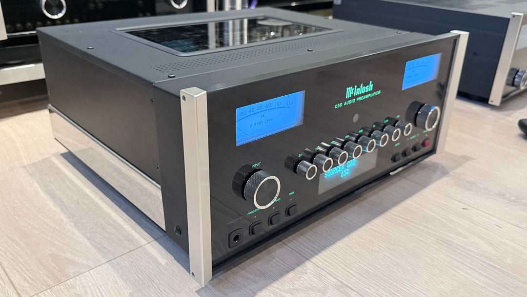 McIntosh C50 Solid State Stereo Preamplifier with MM & MC Phono Serial AAW1173 with Box & Remote EXCELLENT