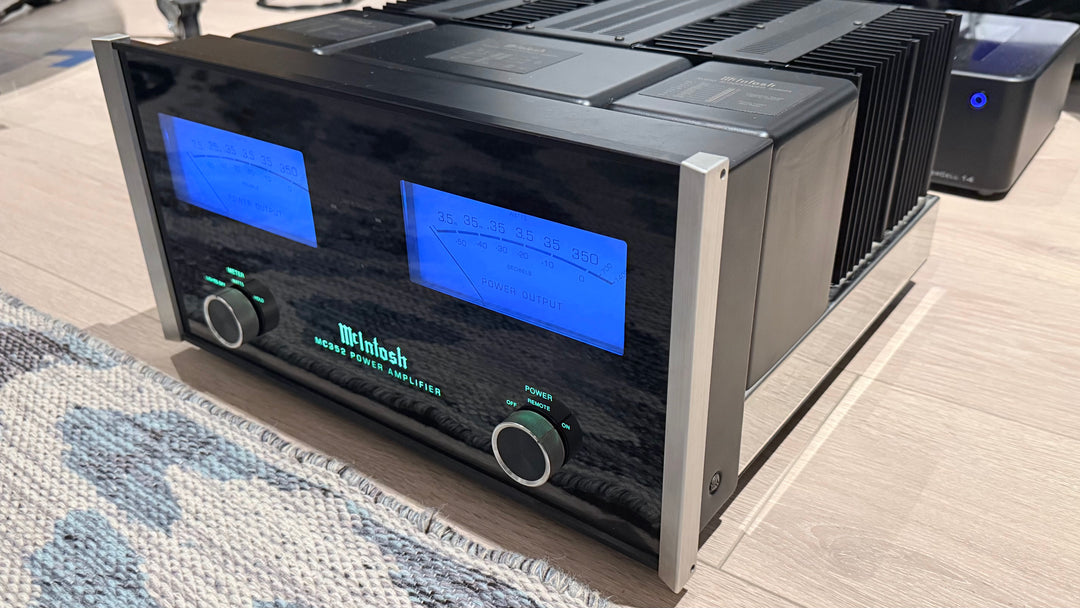 Mcintosh MC352 220-240v Stereo 2-Channel Power Amplifier with Box EXCELLENT