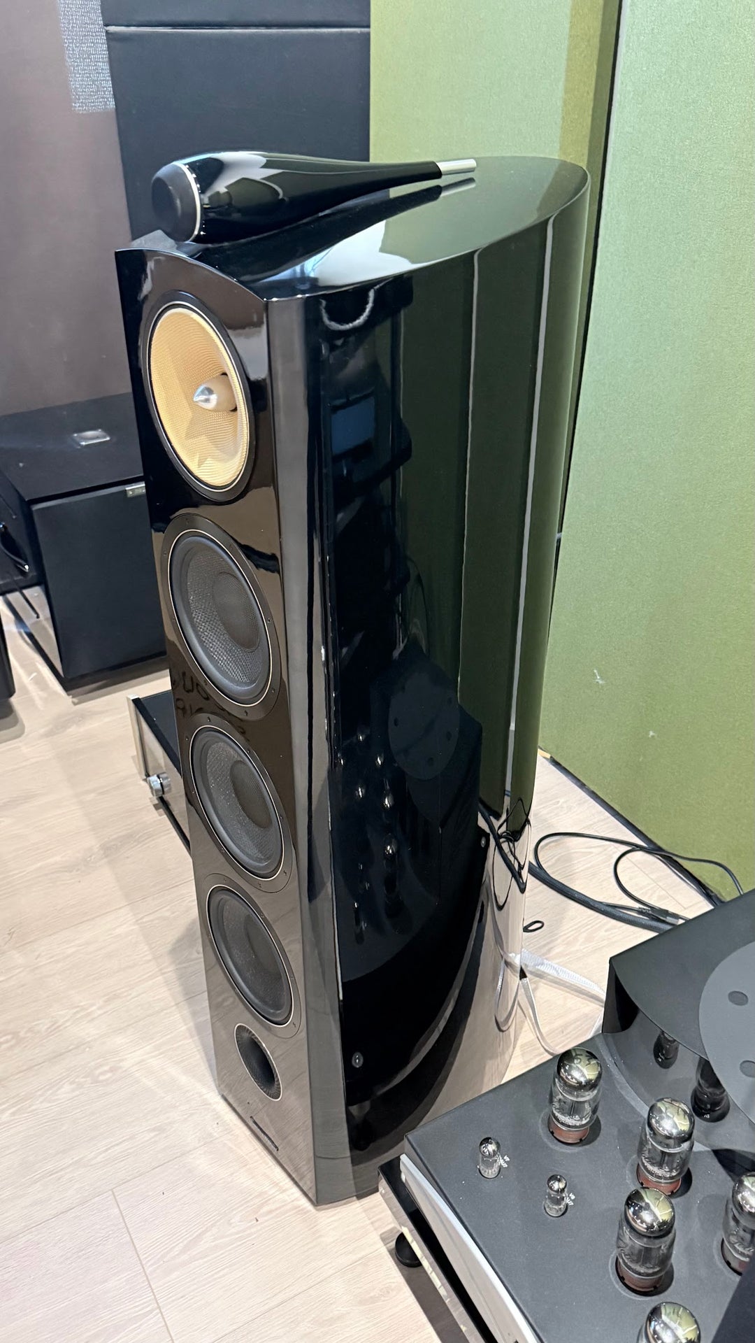 B&W Bowers & Wilkins 803D2 Full Range Speakers in Bloss Black with Boxes EXCELLENT