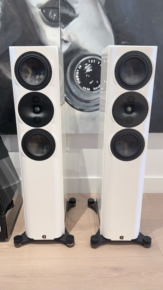 Perlisten S5T Tower Speakers in White MINT
