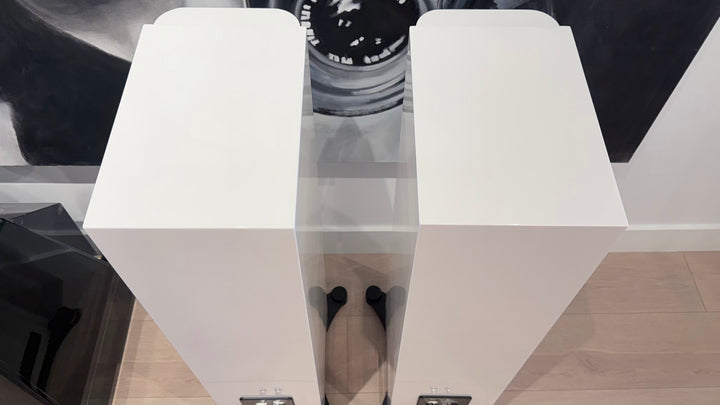 Perlisten S5T Tower Speakers in White MINT