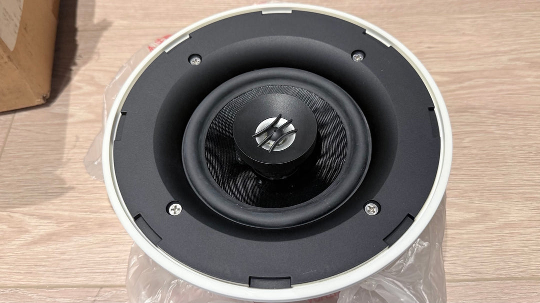 Linn Knekt Diskreet In Wall Speakers in White NEW OPEN BOX