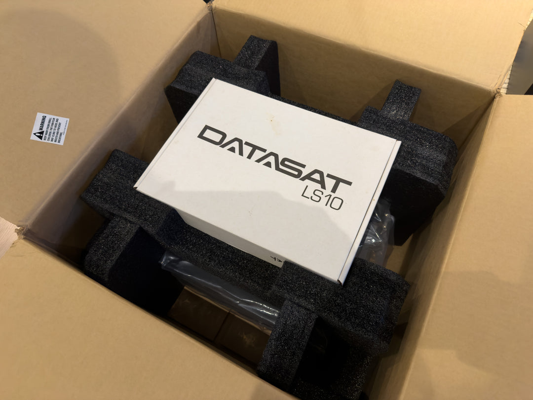 Datasat LS10 AV Processor with Remote & Box EXCELLENT