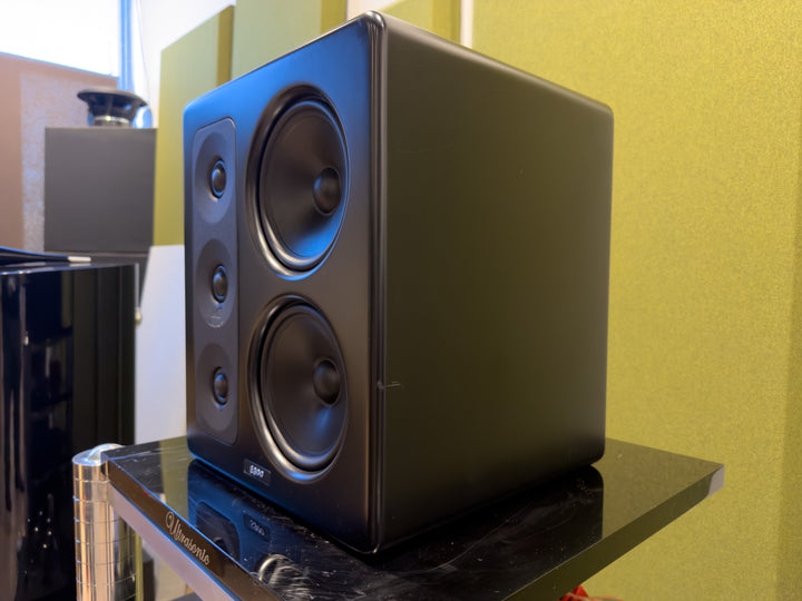 Miller & Kreisel S300 Right/C Surround Speaker in Black with Box Serial 144401561 EXCELLENT