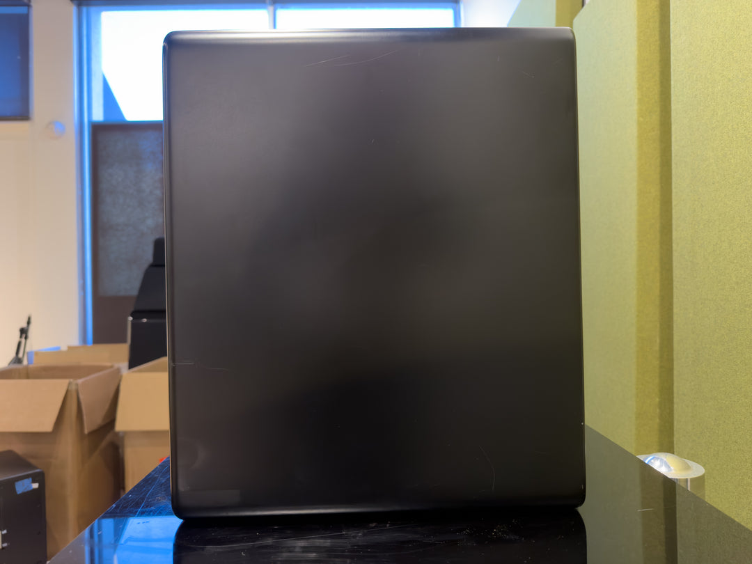 Miller & Kreisel S300 Right/C Surround Speaker in Black with Box Serial 144401561 EXCELLENT