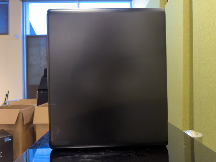 Miller & Kreisel S300 Right/C Surround Speaker in Black with Box Serial 144401561 EXCELLENT