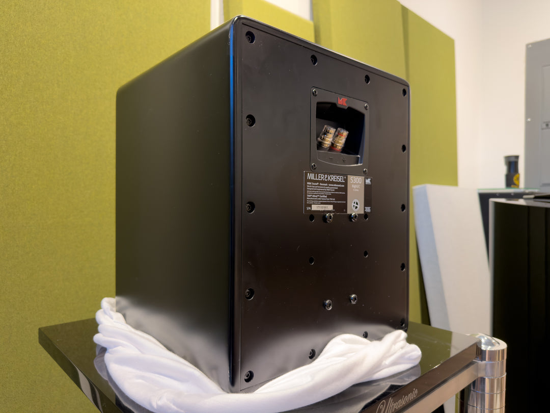 Miller & Kreisel S300 Right/C Surround Speaker in Black with Box Serial 171101911 EXCELLENT