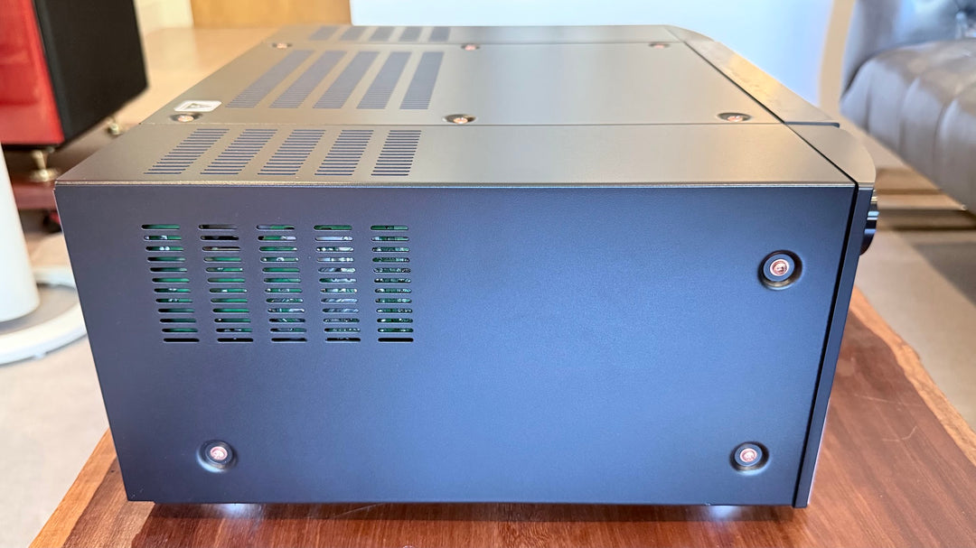 Marantz AV8805A Home Theater Preamplifier w Box & Accessories Serial #456 MINT