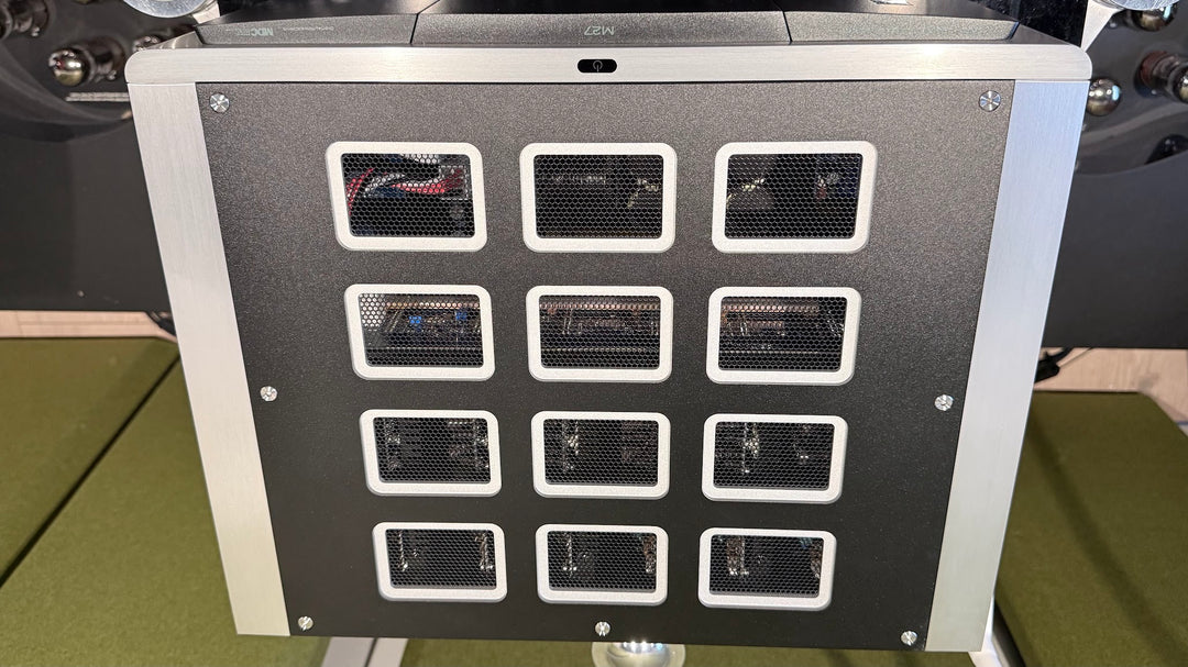 NAD Masters M27 7-Channel Surround Power Amplifier in Black & Silver SN347 EXCELLENT
