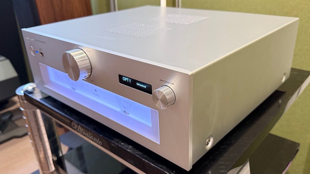 Technics SU-G700M2 Digital Integrated Amplifier in Silver MINT