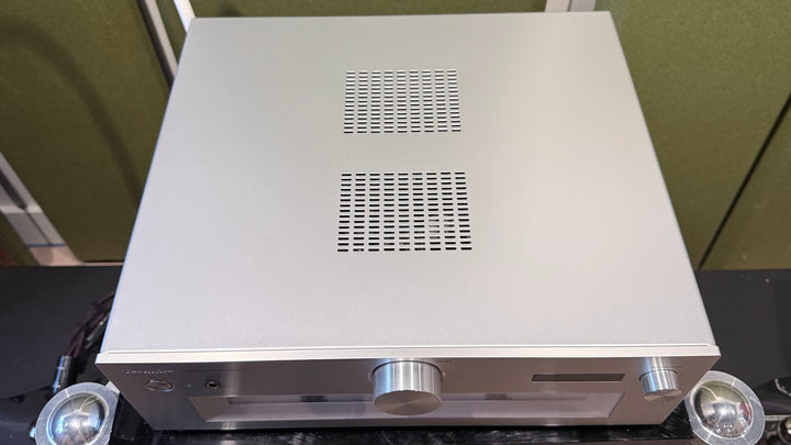 Technics SU-G700M2 Digital Integrated Amplifier in Silver MINT