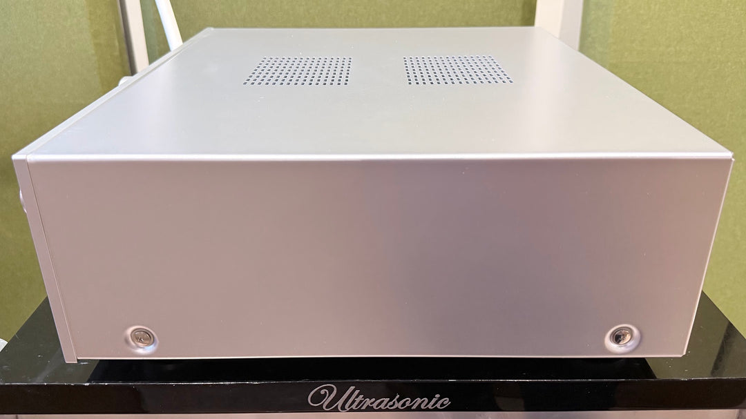 Technics SU-G700M2 Digital Integrated Amplifier in Silver MINT
