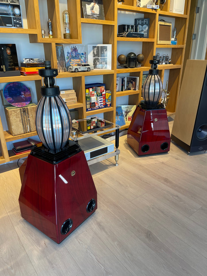 MBL 101e Radialstrahler MK1 Full Range Speakers in Rosewood Finish with Accessories and Crates EXCELLENT