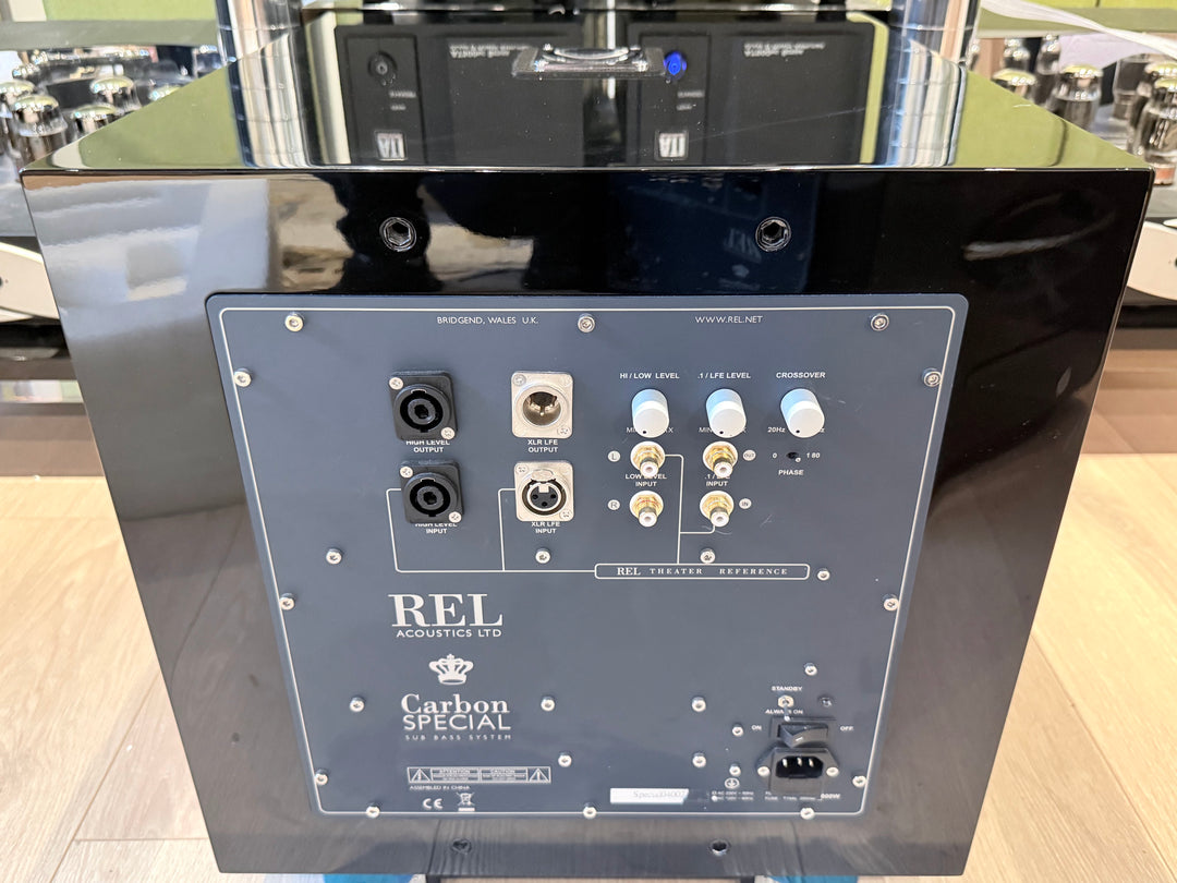 REL Acoustics Carbon Special Subwoofer in Gloss Black w Box & Accessories Serial 4002 EXCELLENT