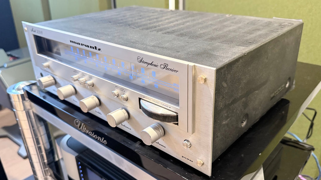 Marantz 2218 AM/FM Stereo Receiver in Silver No Box FAIR CONDITION