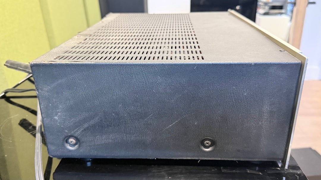 Marantz 2218 AM/FM Stereo Receiver in Silver No Box FAIR CONDITION