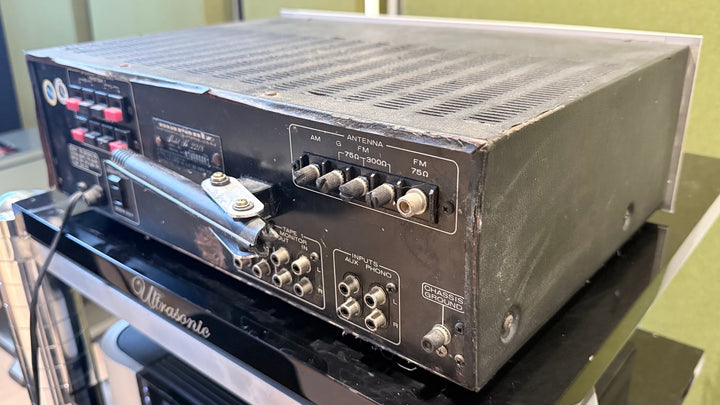 Marantz 2218 AM/FM Stereo Receiver in Silver No Box FAIR CONDITION