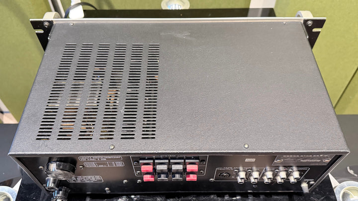 Marantz 1050 Stereo Integrated Amplifier VERY GOOD