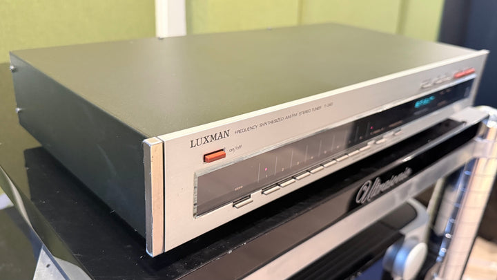 Luxman T-240 AM/FM Stereo Tuner VERY GOOD