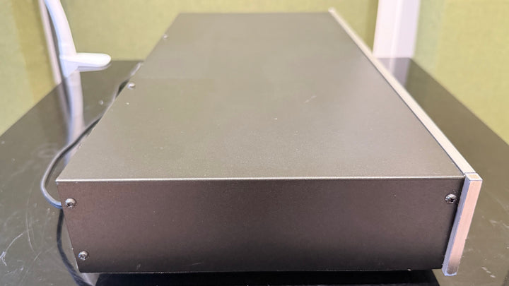 Luxman T-240 AM/FM Stereo Tuner VERY GOOD