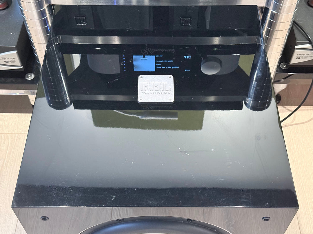 REL Acoustics S/812 Subwoofer w Box & Accessories in Gloss Black EXCELLENT