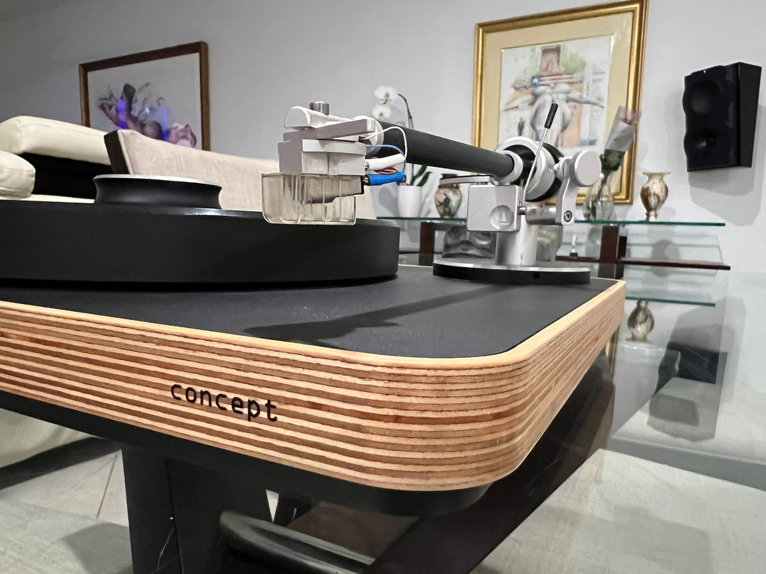 Clearaudio Concept Wood Turntable Record Player w Satisfy Tonearm & Concept V2 MM Cartridge EXCELLENT