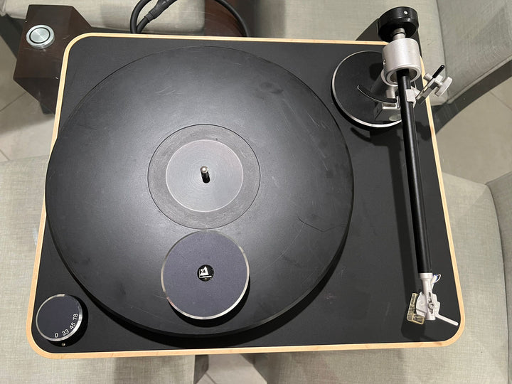 Clearaudio Concept Wood Turntable Record Player w Satisfy Tonearm & Concept V2 MM Cartridge EXCELLENT