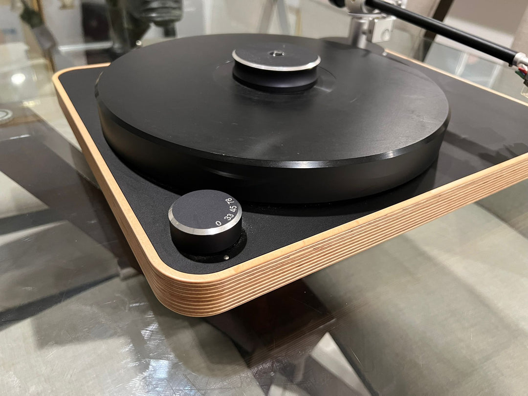 Clearaudio Concept Wood Turntable Record Player w Satisfy Tonearm & Concept V2 MM Cartridge EXCELLENT
