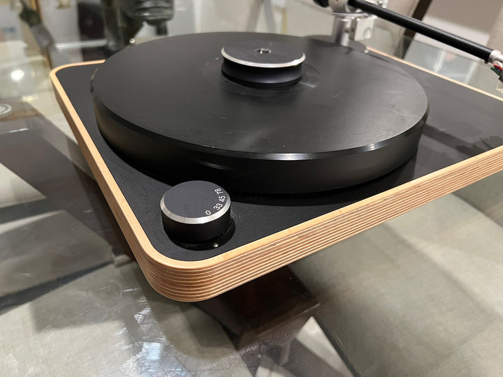 Clearaudio Concept Wood Turntable Record Player w Satisfy Tonearm & Concept V2 MM Cartridge EXCELLENT